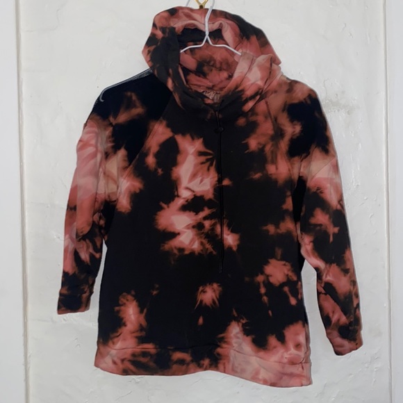 Betsy Johnson Performance custom dye Hoodie - Picture 1 of 10